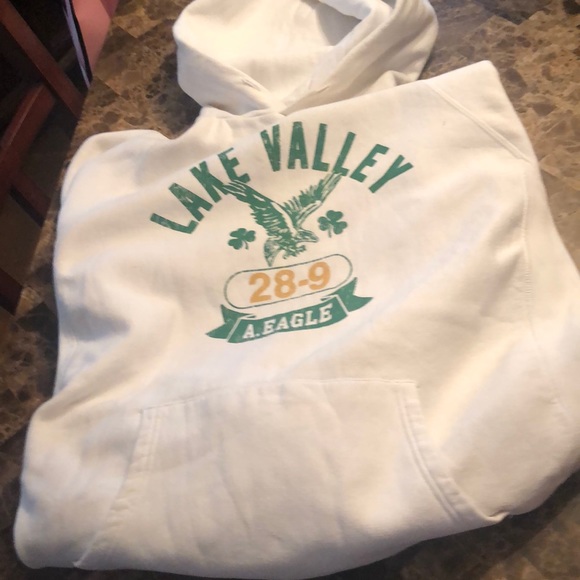 American eagle sweatshirt